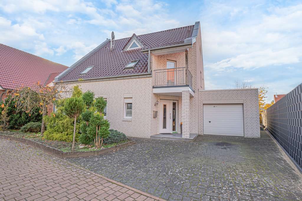 Immobilie in Quakenbrück - Ihr neues Zuhause in Quakenbrück: Einfamilienhaus mit Wintergarten - Bild 1