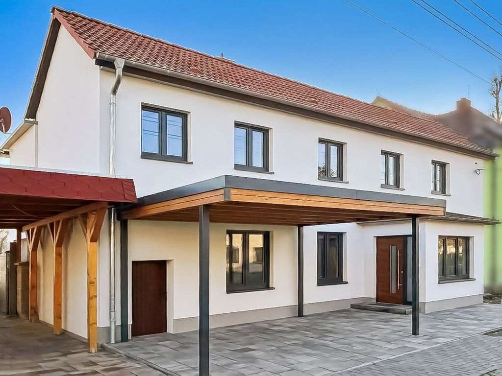 Immobilie in Schkeuditz - Ein Haus voller Möglichkeiten – 5 Zimmer und großer Garten in ruhiger Lage von Schkeuditz - Bild 0