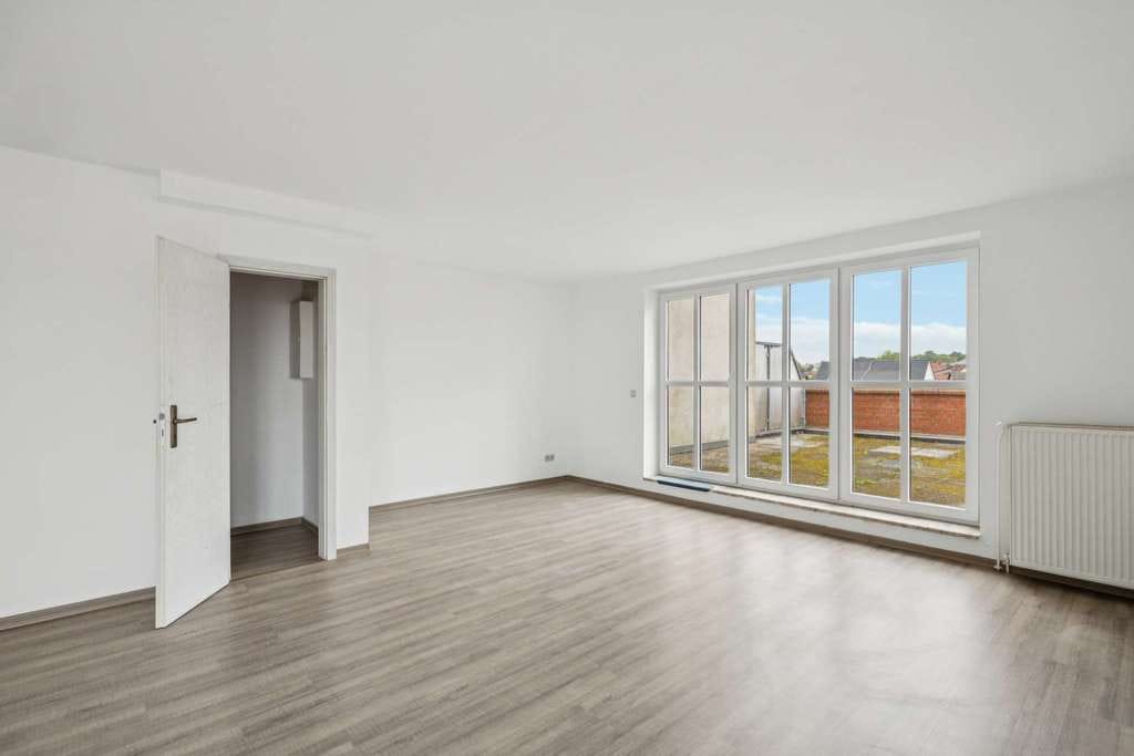 Immobilie in Hohen Demzin - Familienfreundliche Maisonette-Eigentumswohnung mit großer Terrasse & Nahe Teterower See - Bild 1