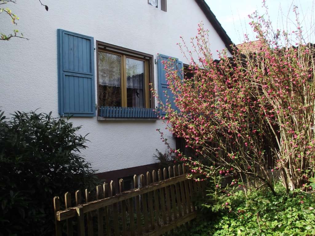 Immobilie in Uehlfeld - Lichtdurchfluteter, gepflegter, barrierearmer Bungalow mit Garage in Uehlfeld (130m², 3,5 Zi.) - Bild 4