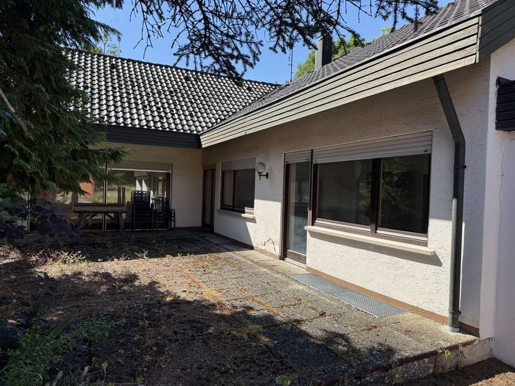 Immobilie in Blaufelden - Zweifamilienhaus in ruhiger Wohnlage von Blaufelden-Wiesenbach - Bild 1