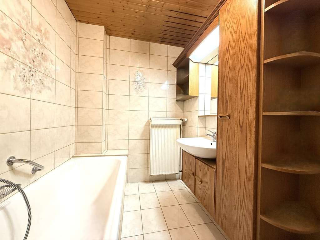 Immobilie in Solnhofen - Zentrale Wohn- und Gewerbeimmobilie mit großzügiger Maisonette-Wohnung - Bild 4