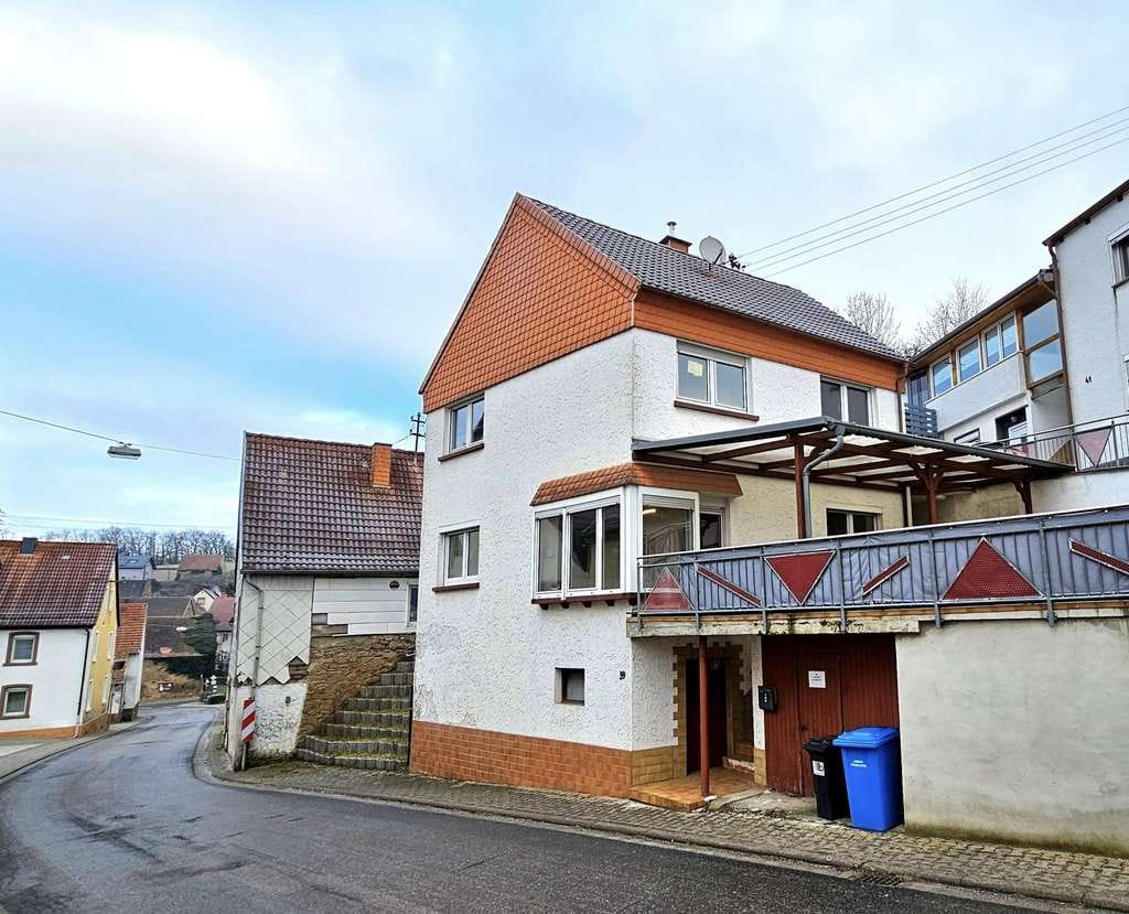 Immobilie in Niederkirchen - Einfamilienhaus zu verkaufen - Bild 0