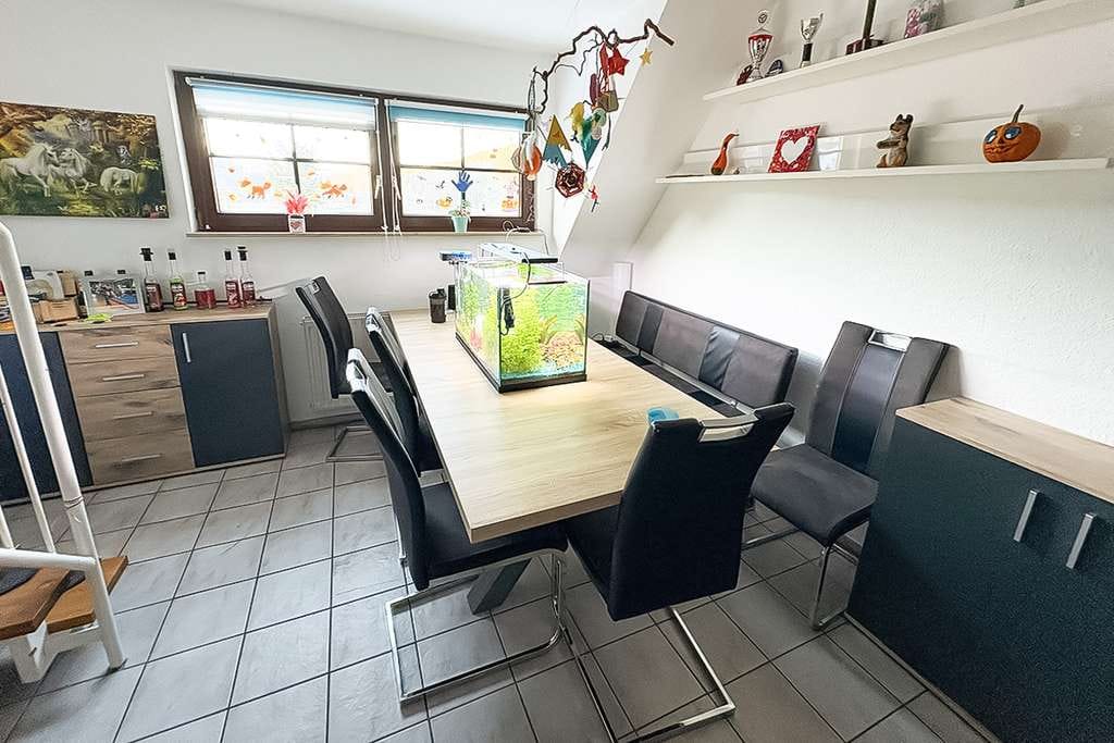 Immobilie in Burladingen - Attraktive Eigentumswohnung mit Loggia, zwei Bädern und viel Raum zum Leben - Bild 1