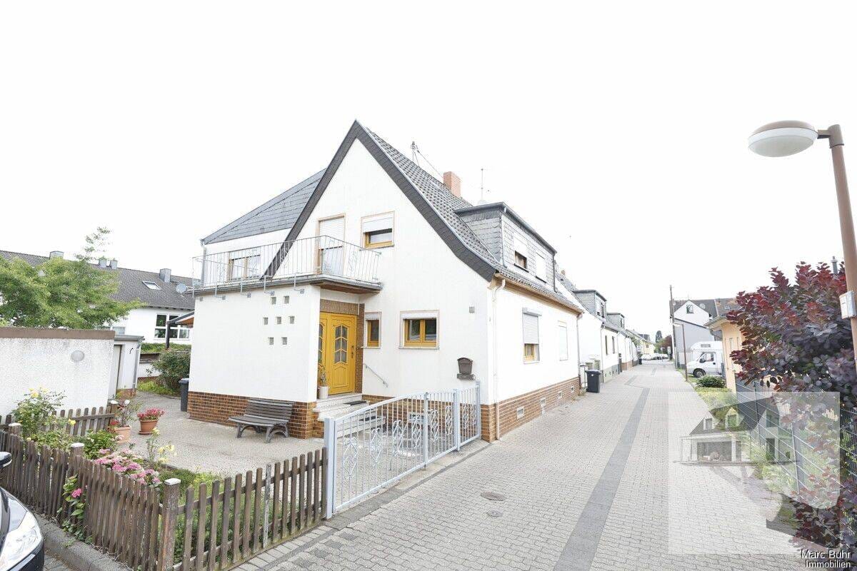 Immobilie in Mülheim-Kärlich - Ihr neues Zuhause in Mülheim-Kärlich - Doppelhaushälfte in ruhiger Ortskernlage - Bild 0
