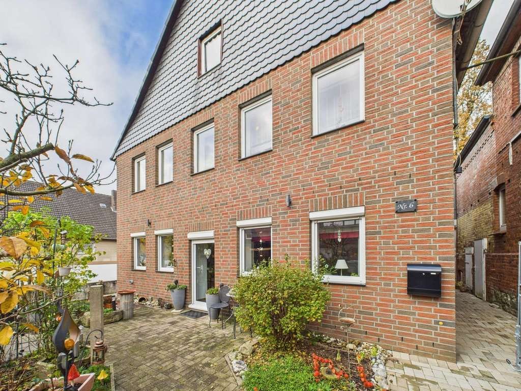 Immobilie in Salzhemmendorf - Wandelbares Zuhause: Vom großzügigen Einfamilienhaus zum flexiblen Generationenwohnen - Bild 0