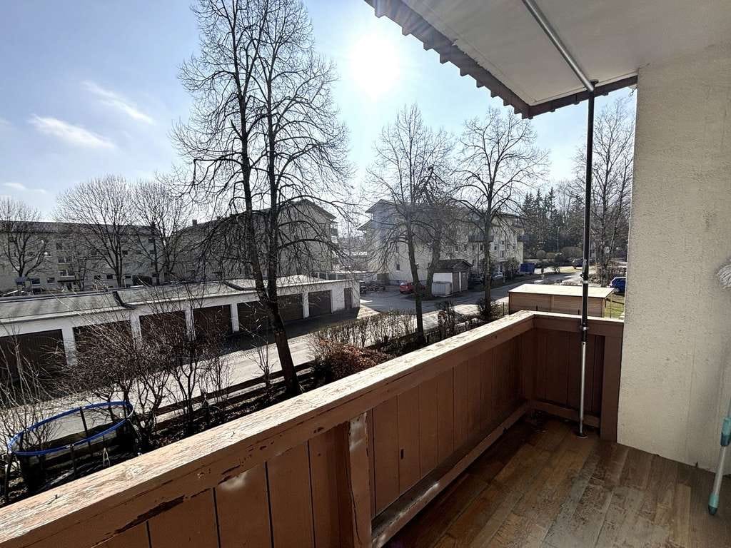 Immobilie in Hausham - Provisionsfrei - Helle 3-Zimmer Wohnung mit Balkon und Garage im Alpenvorland - Bild 2