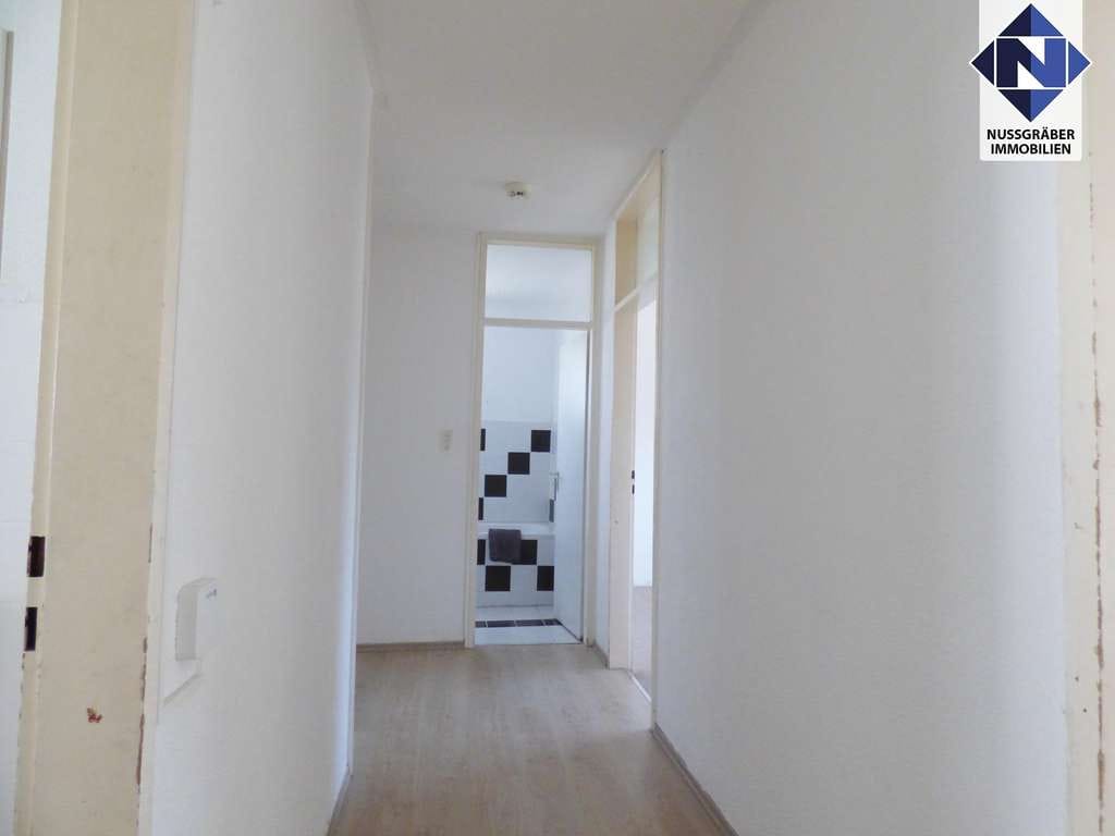 Immobilie in Neckartenzlingen - Helle 3-Zimmer-Wohnung mit überdachtem Balkon und Stellplatz - Bild 3