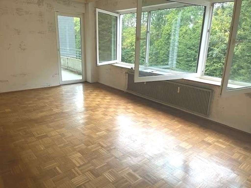 Immobilie in Friedrichsdorf - Investment mit Perspektive: Sanieren, Einziehen und Wert steigern - Bild 1