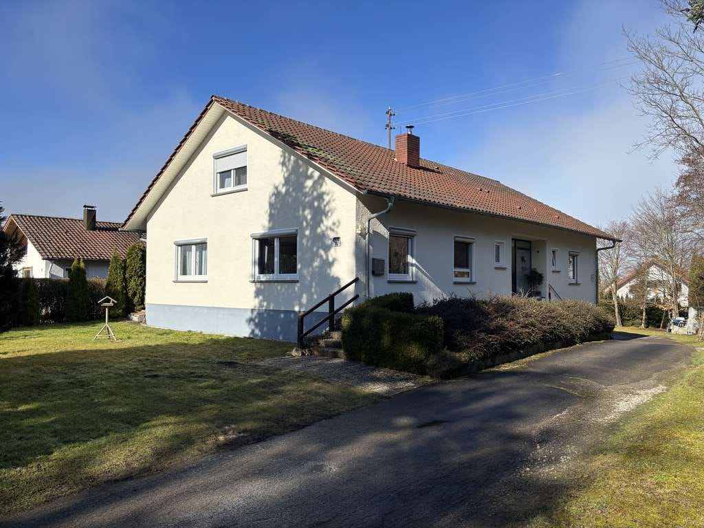 Immobilie in Bisingen - Großzügiges Einfamilienhaus mit großem Grundstück in Bisingen-Zimmern - Bild 0