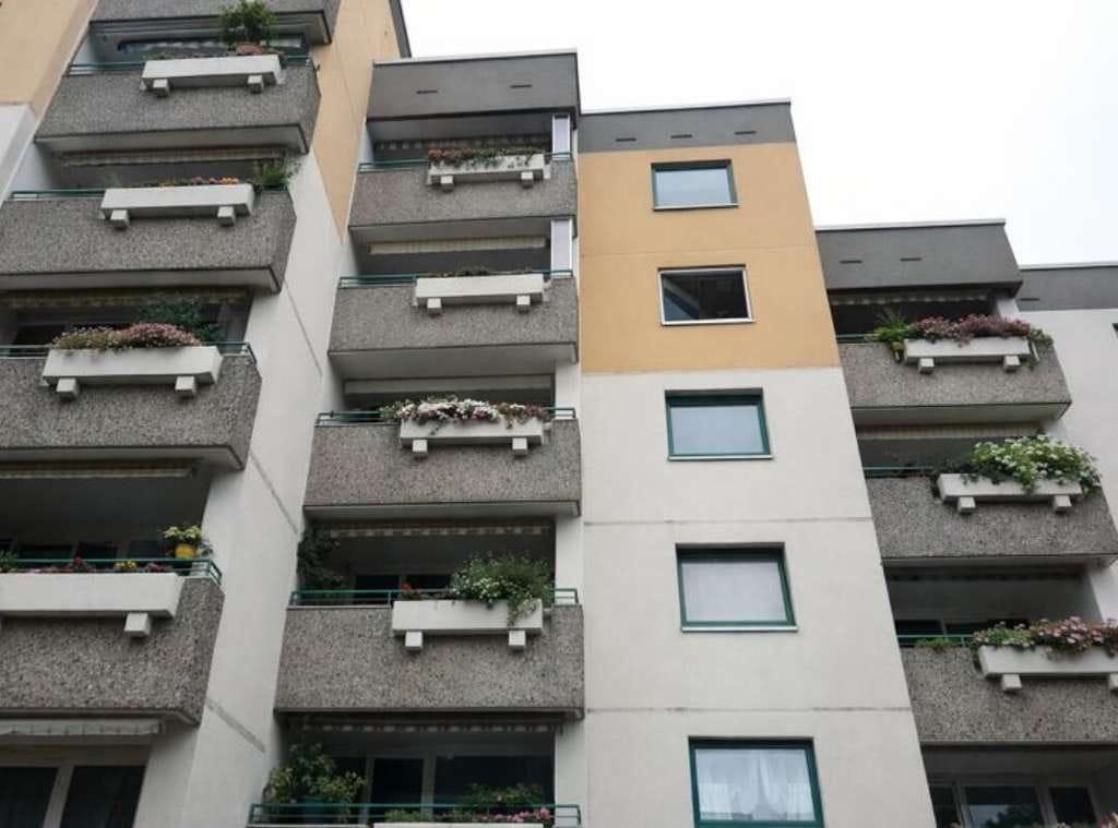 Immobilie in Herford - Top-Investment: Vermietete 2-Zimmer-Wohnung mit 7,5 % Rendite, Balkon, Sauna & Schwimmbad - Bild 1