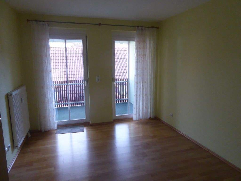 Immobilie in Neustadt an der Aisch - Barrierefreie 3-Zimmer-Wohnung im Herzen von Neustadt/Aisch! - Bild 4