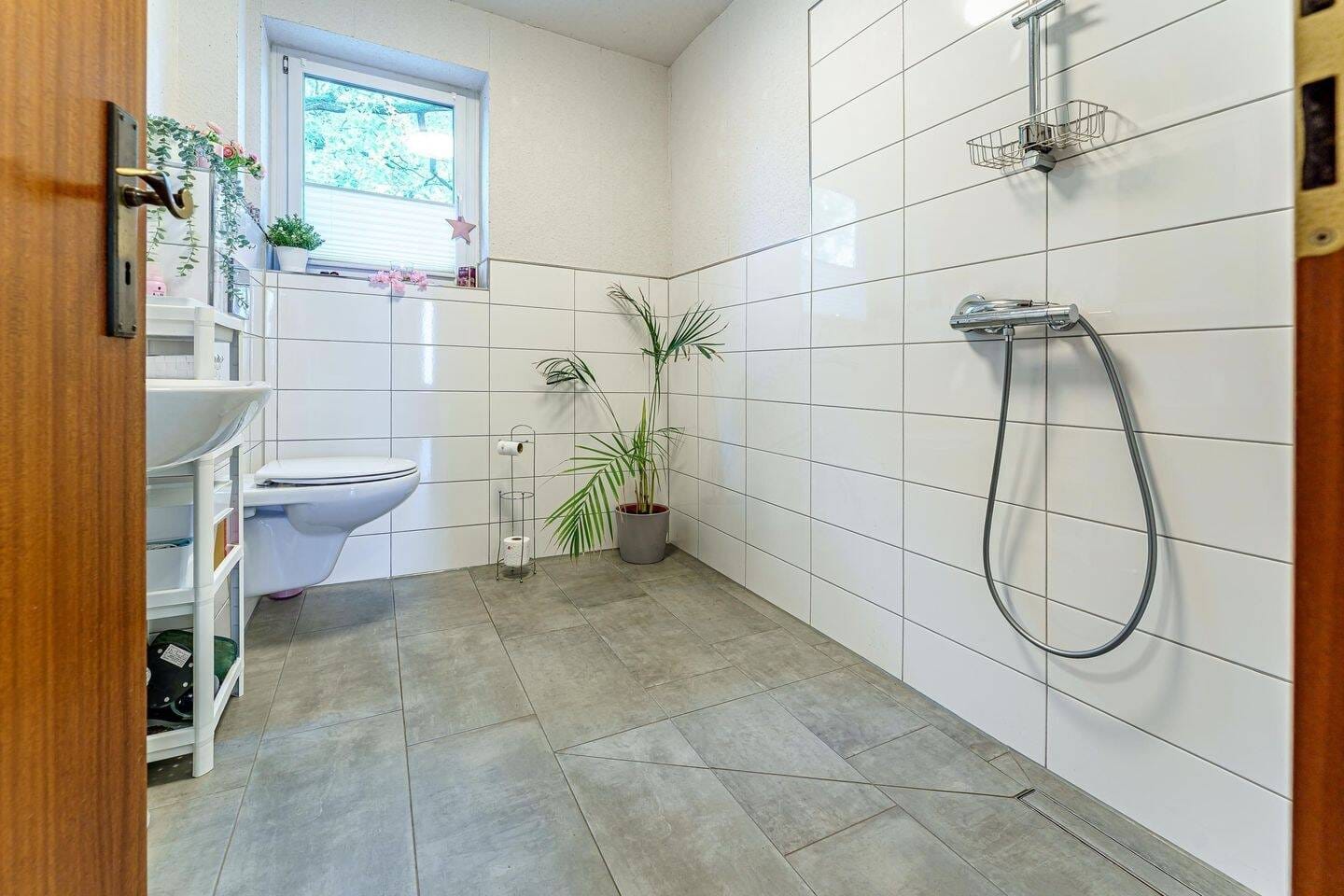 Immobilie in Bimöhlen - Mehrgenerationenhaus in herrlicher Natur - Bild 2