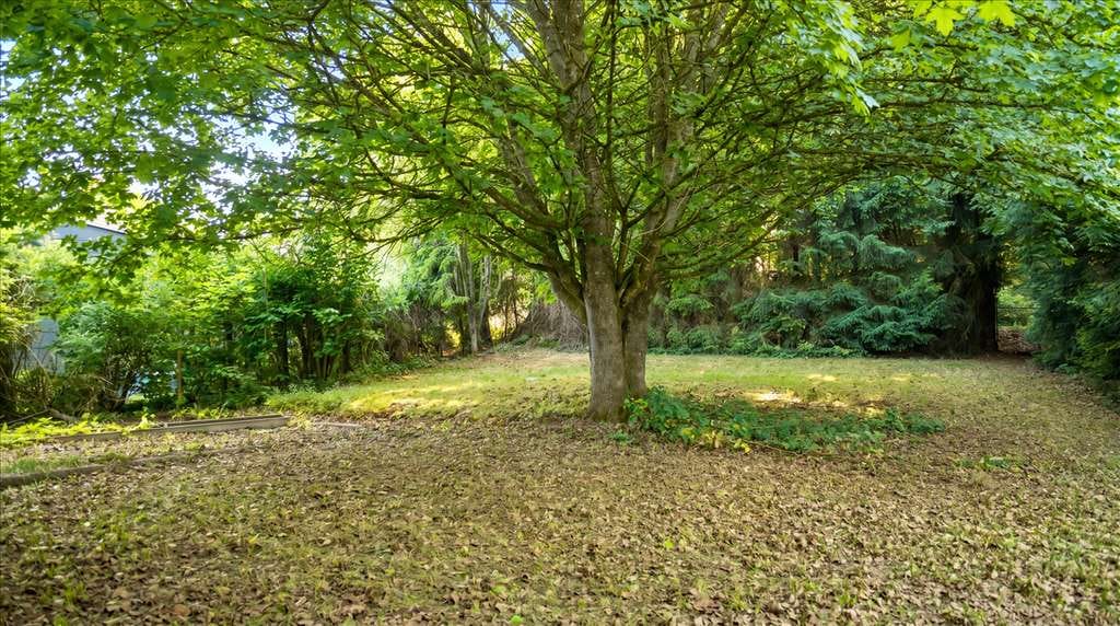 Immobilie in Steinheim am Albuch - Einfamilienhaus mit Wintergarten auf ca. 1.016 m² Grundstück - Bild 3