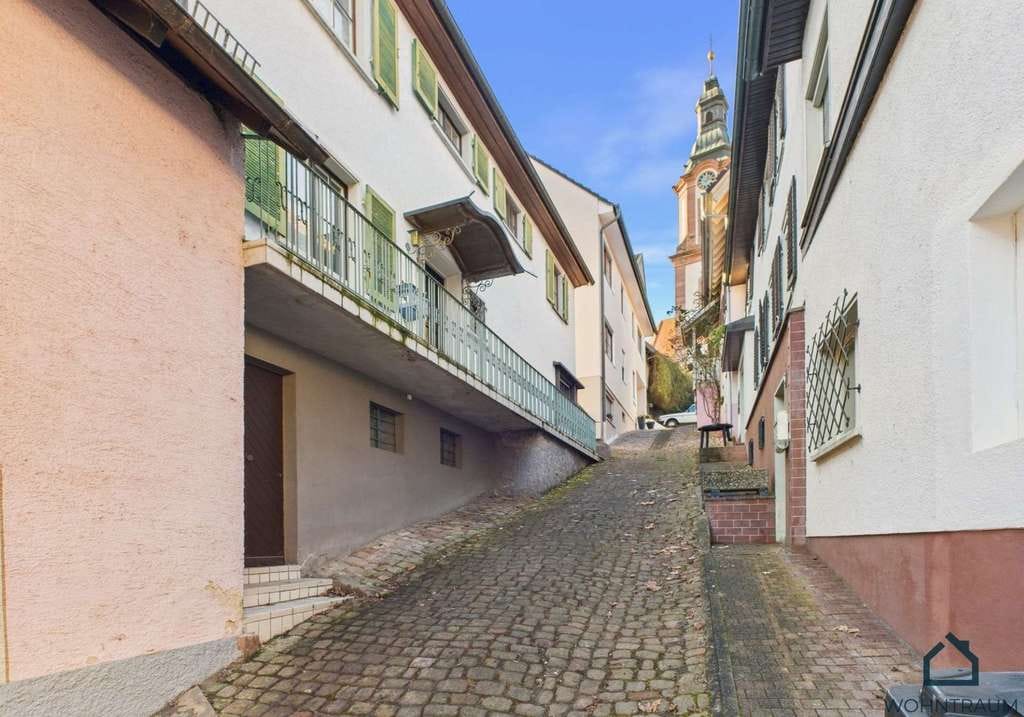 Immobilie in Ettenheim - Jetzt oder nie: 155 m² Haus mit 6 Zimmern und Garten – seltene Chance in Ettenheim - Bild 0