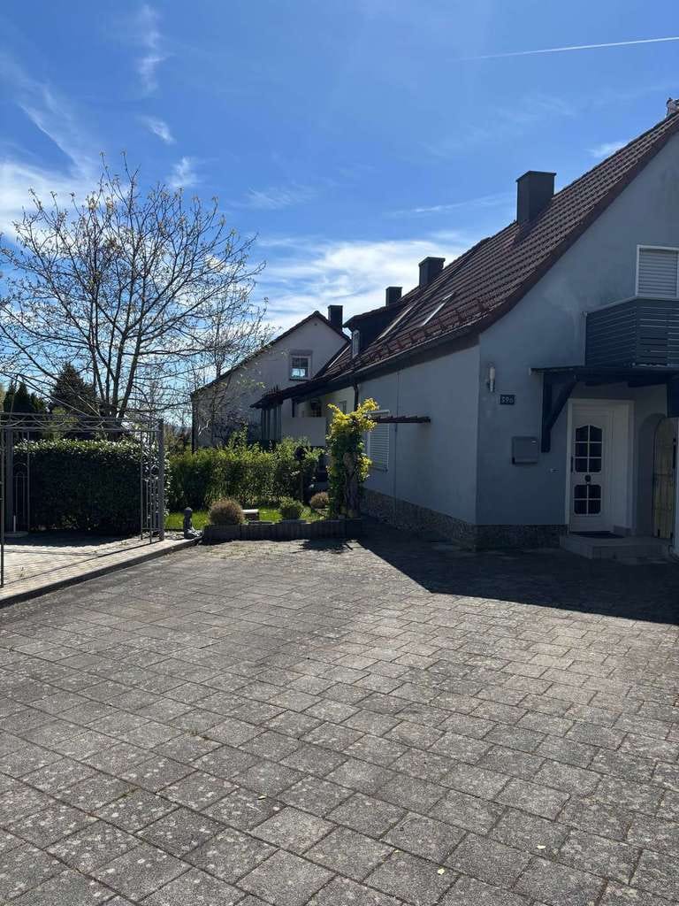 Immobilie in Eckersdorf - **Doppelhaushälfte mit schönem Grundstück in Eckersdorf** - Bild 1