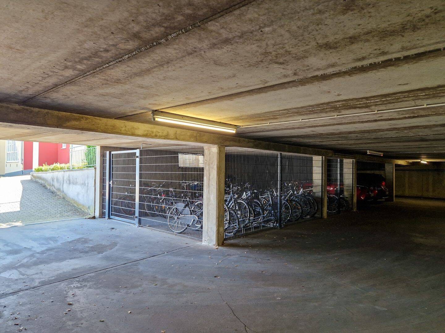 Immobilie in Langerwehe - Langerwehe Jüngersdorf, ruhige Lage, 2 vermietete kleine Apartments mit Pkw-Stellplätzen - Bild 3