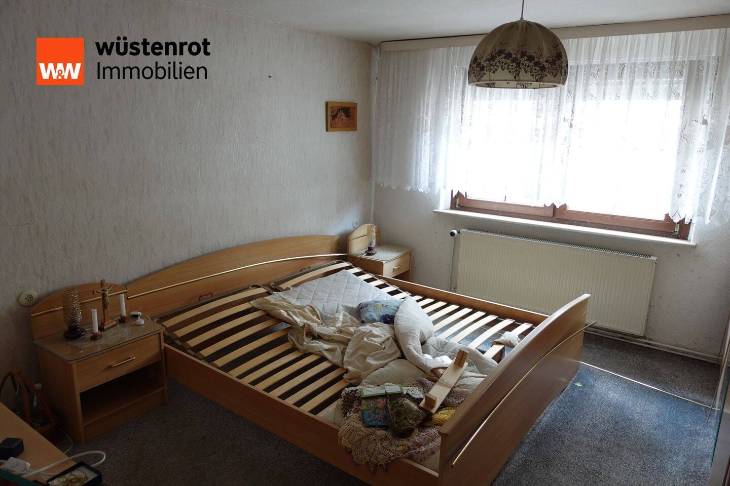 Immobilie in Wittichenau - Kulow - Charmantes Reihenmittelhaus mit Potenzial und gemütlichem Innenhof - Bild 3