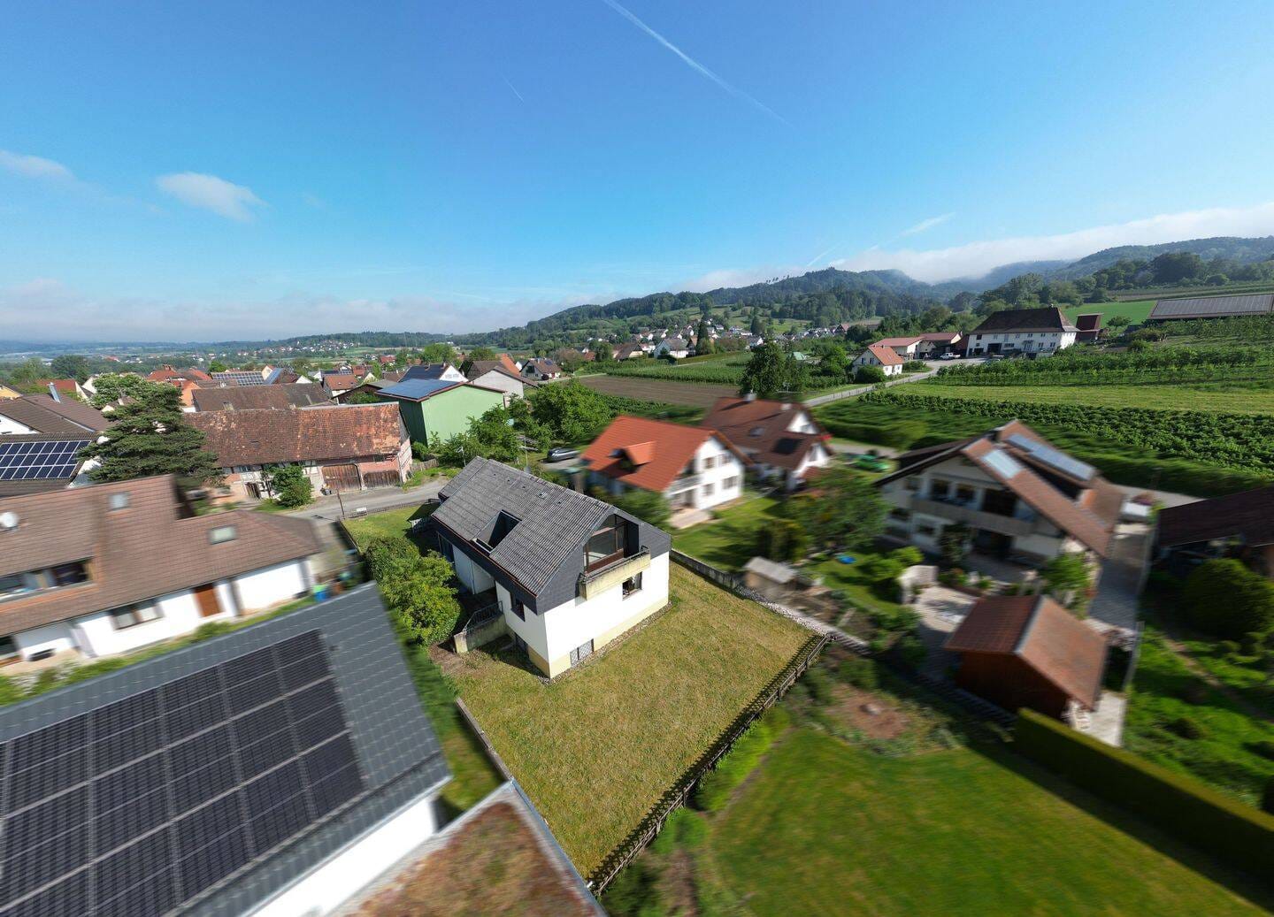 Immobilie in Frickingen - Vielseitig nutzbares 2-Fam.-Haus mit großem Garten u. Ausbaupotenzial in ruhiger Lage von Frickingen - Bild 4