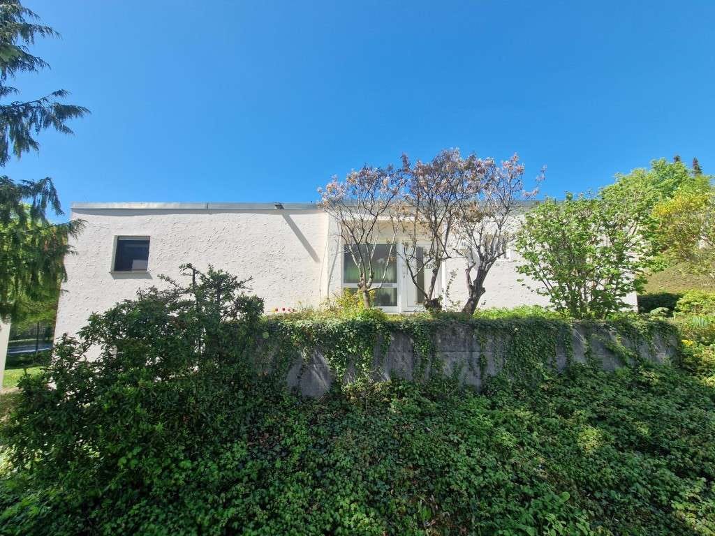 Immobilie in Heidenheim an der Brenz - Attraktive Doppelhaushälfte im Bungalowstil auf dem Mittelrain - Bild 1