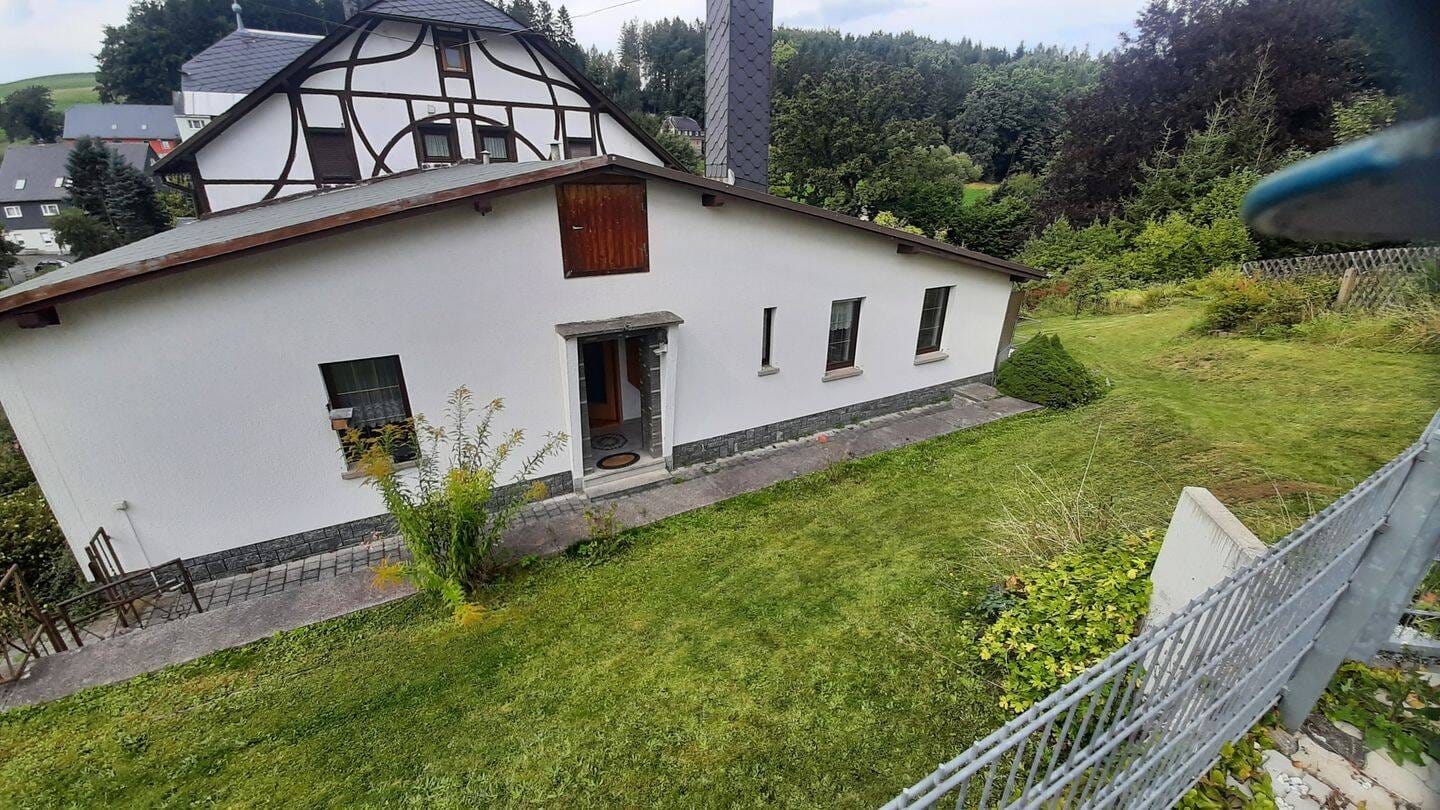 Immobilie in Zwönitz - Charmantes Einfamilienhaus in Waldrandlage mit großem Garten, Zwönitz - Bild 0
