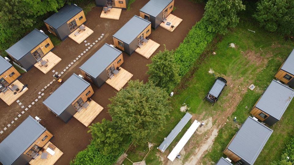 Immobilie in Nördlingen - Tinyhaus direkt am See / voll möbliertes Fertighaus / Campingplatz / schlüsselfertiges Modulhaus / Tinyhouse / Mobilheim - Bild 0