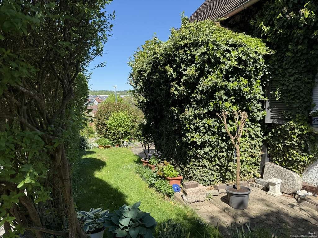 Immobilie in Remchingen - Freistehendes Familienhaus mit Zukunftsperspektive und Top Grundstück in schöner Halbhöhenlage - Bild 1