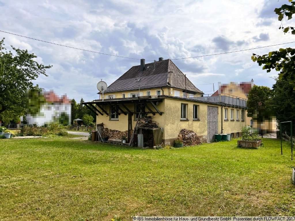 Immobilie in Gerabronn - STIL - CHARME - PLATZ: Stattliches, gepfelgtes 2-Familienhaus mit 3 Garagen und großem Grundstück - Bild 2