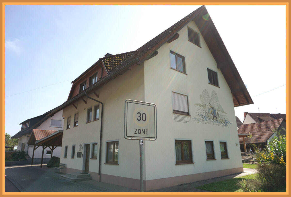 Immobilie in Steinach - Investieren & Wohnen: Großzügiges Mehrfamilienhaus in guter Wohnlage von Steinach zu verkaufen ! - Bild 4