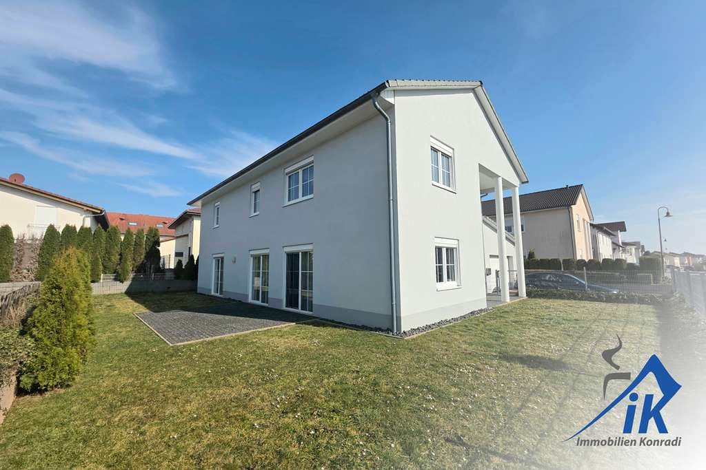 Immobilie in Mackenbach - IK |Mackenbach: schönes und großzügiges Einfamilienhaus mit Terrasse - Bild 1
