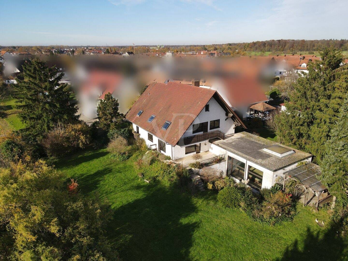 Immobilie in Schutterwald - Großzügiges Einfamilienhaus mit Einliegerwohnung und Traumgrundstück in Schutterwald - Bild 1