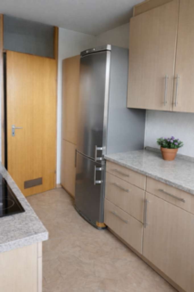 Immobilie in Weinstadt - Endersbach, (schwarzer Peter) 3,5 Zimmer-EG Wohnung, 2 Balkone + TG - Platz, frei - Bild 3
