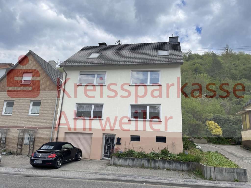 Immobilie in Sinzig - Geräumiges 1-2-Fam. Haus in zentraler Wohnlage/Hanglage - Bild 0