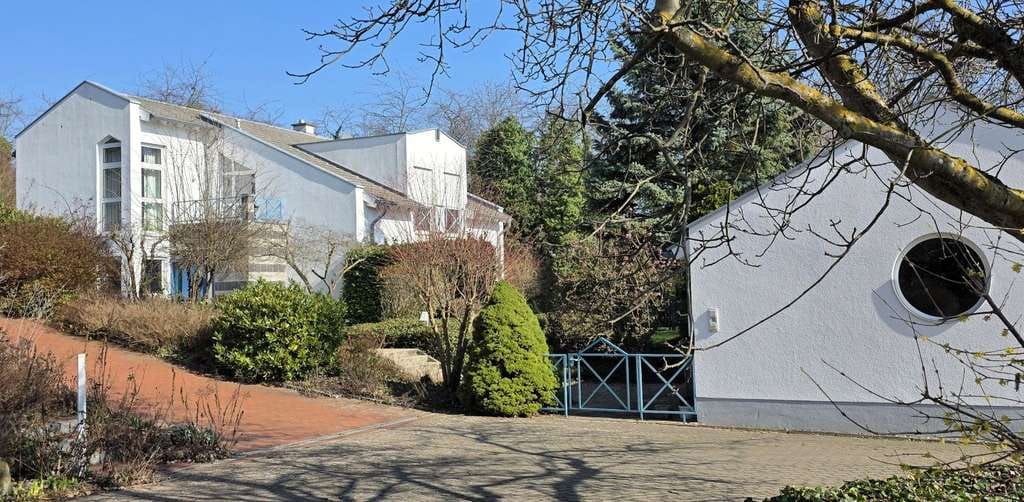Immobilie in Weisenheim am Berg - Architektenhaus mit Komfort und Lebensqualität in ruhiger Lage - Bild 0