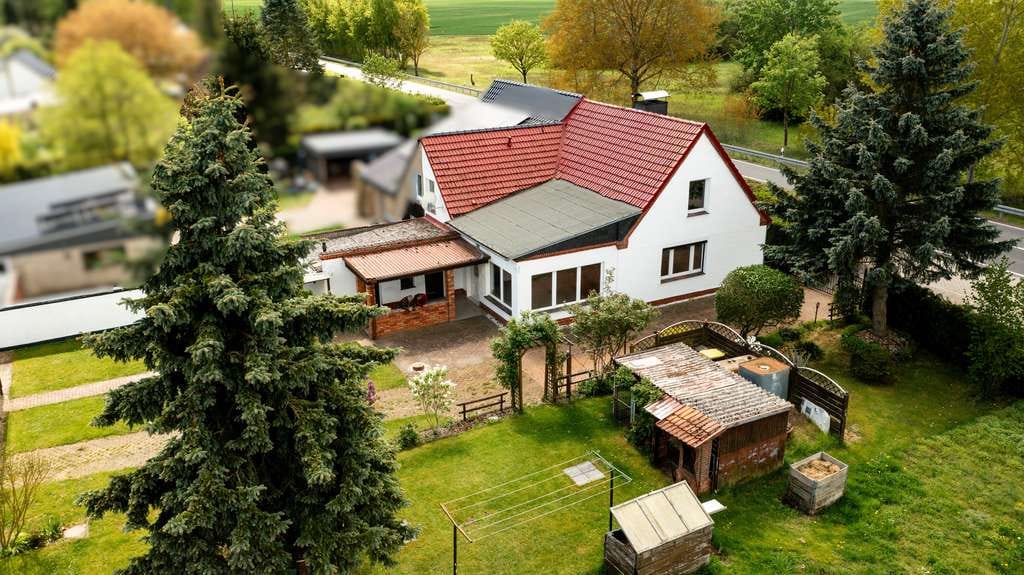 Immobilie in Plau am See - Charmantes Einfamilienhaus mit großem Grundstück in Plau am See OT Quetzin - Bild 3