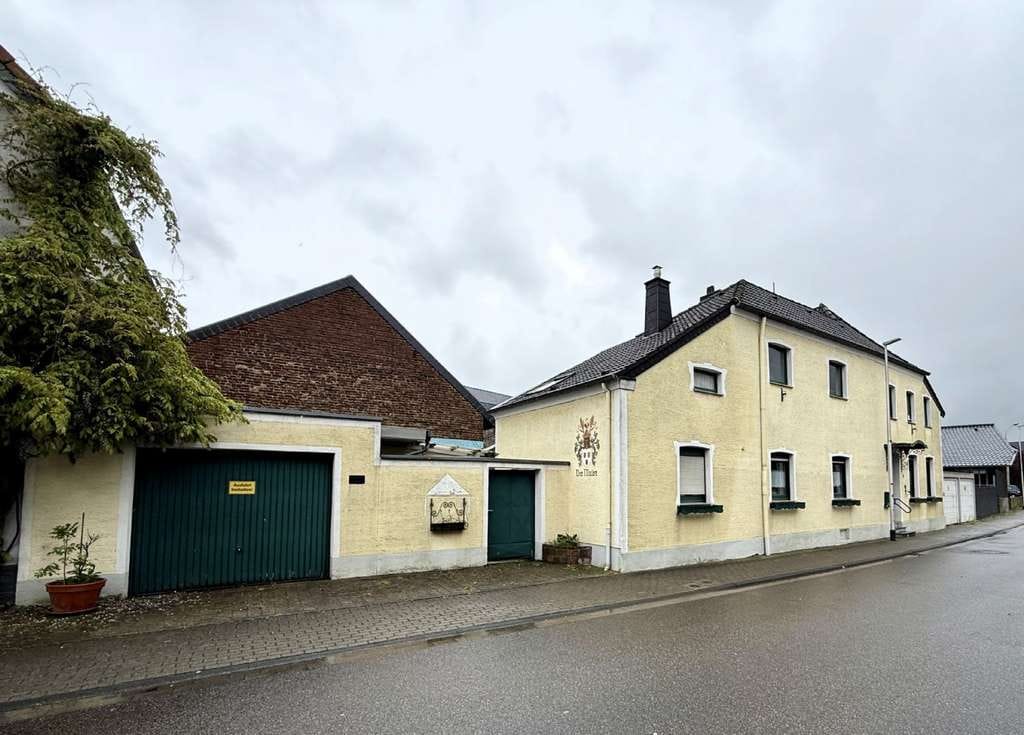 Immobilie in Geilenkirchen - Gemütliches Einfamilienhaus - mit Garage und Innenhof in Geilenkirchen-Immendorf - Bild 2