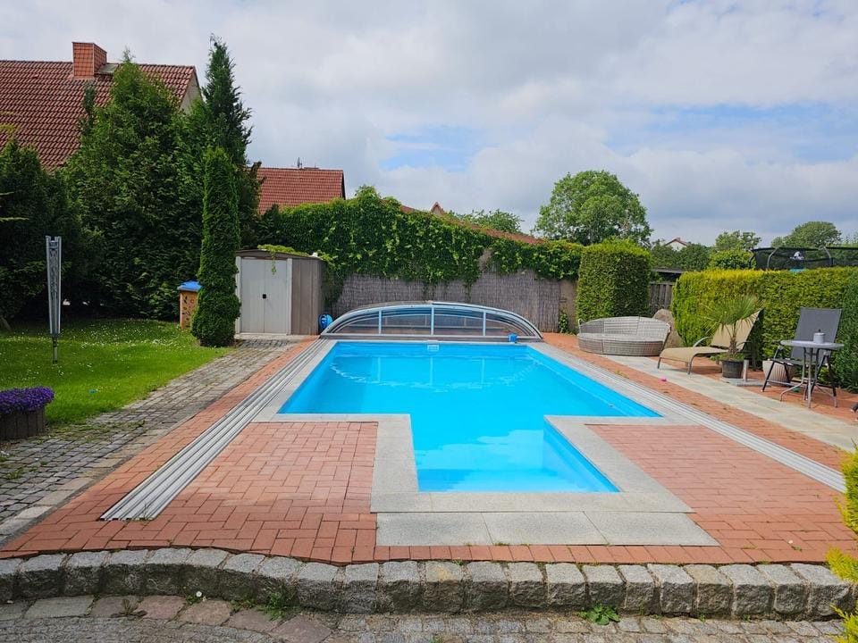 Immobilie in Rom - Preisänderung! Schönes Einfamilienhaus mit großen Pool und Doppelgarage !!! - Bild 0