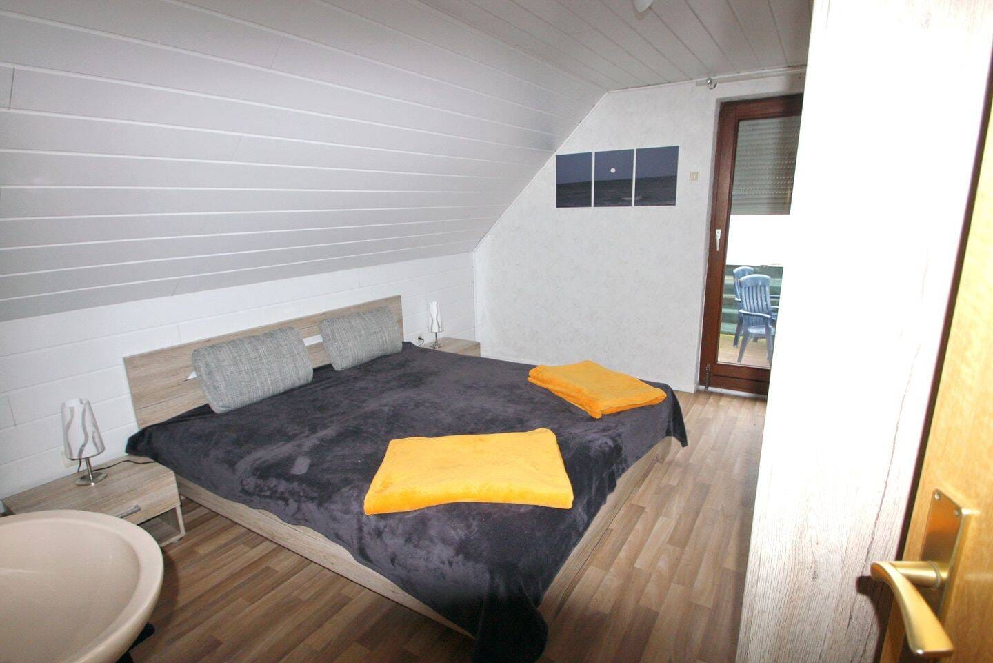 Immobilie in Dahme - Tolles Einfamilienhaus mit aktuell 3 Einheiten in ruhiger, strandnacher Lage! - Bild 2