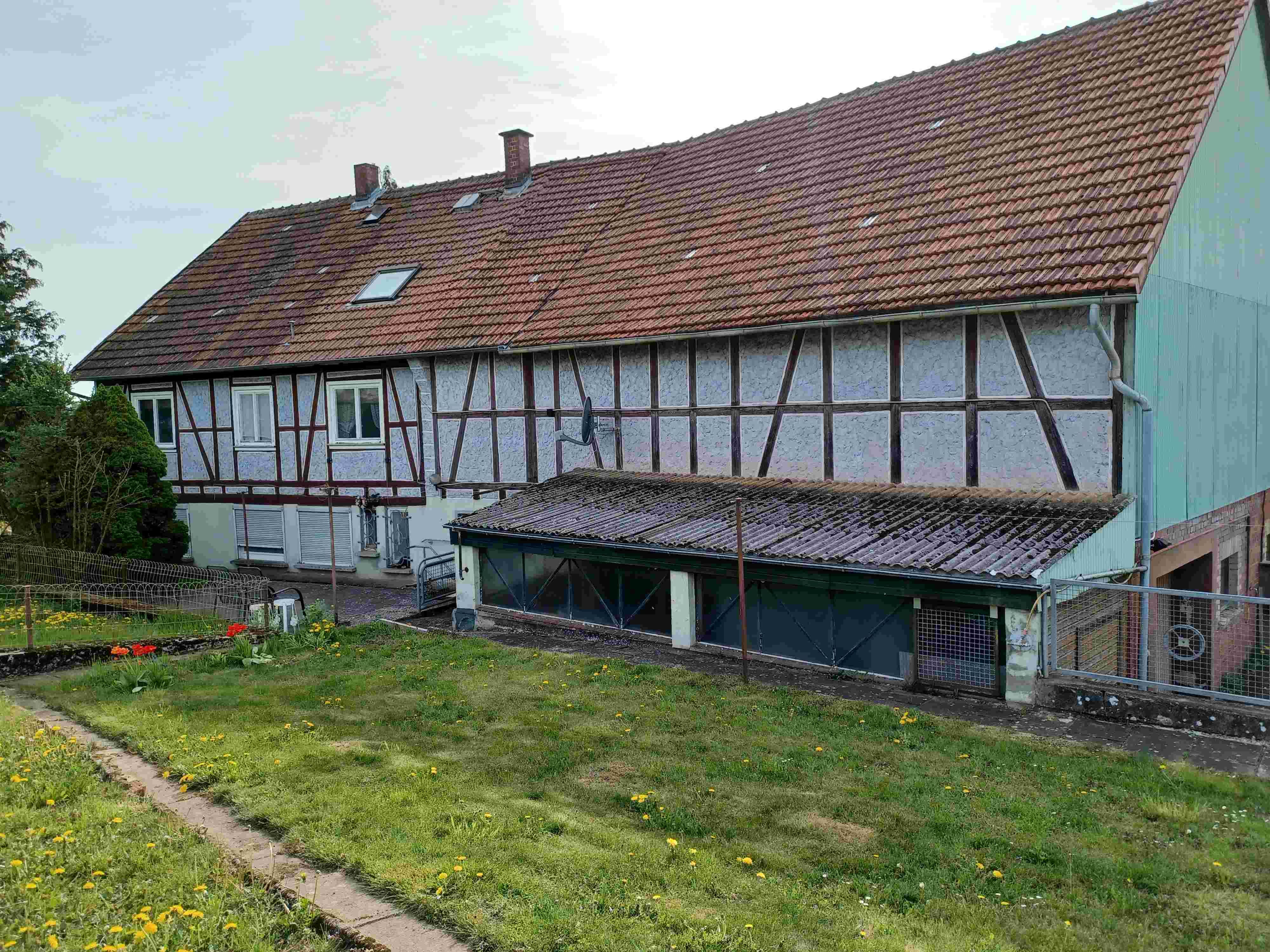 Immobilie in Grebenhain - Bauernhaus mit Nebengebäude - Bild 2