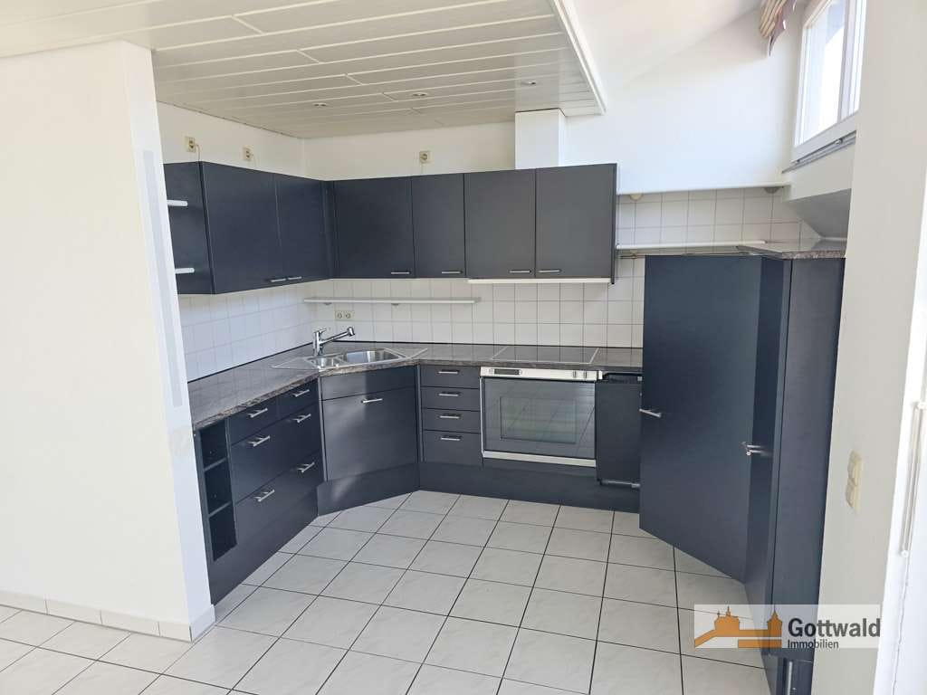 Immobilie in Baltmannsweiler - Seltene Gelegenheit Dachgarten-Maisonette-Whg. mit Terrasse als grünes Wohnzimmer in Baltmannsweiler - Bild 3
