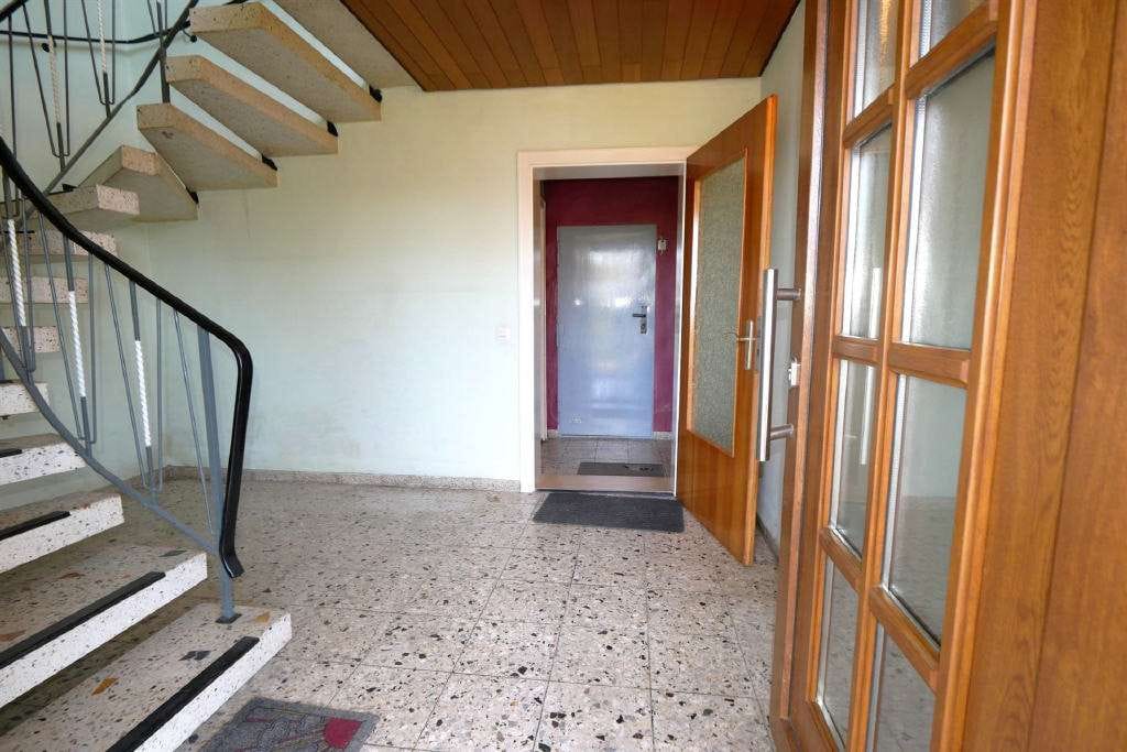 Immobilie in Weitramsdorf - Sonniger Walmdach-Bungalow mit Blick über Weitramsdorf - Bild 1