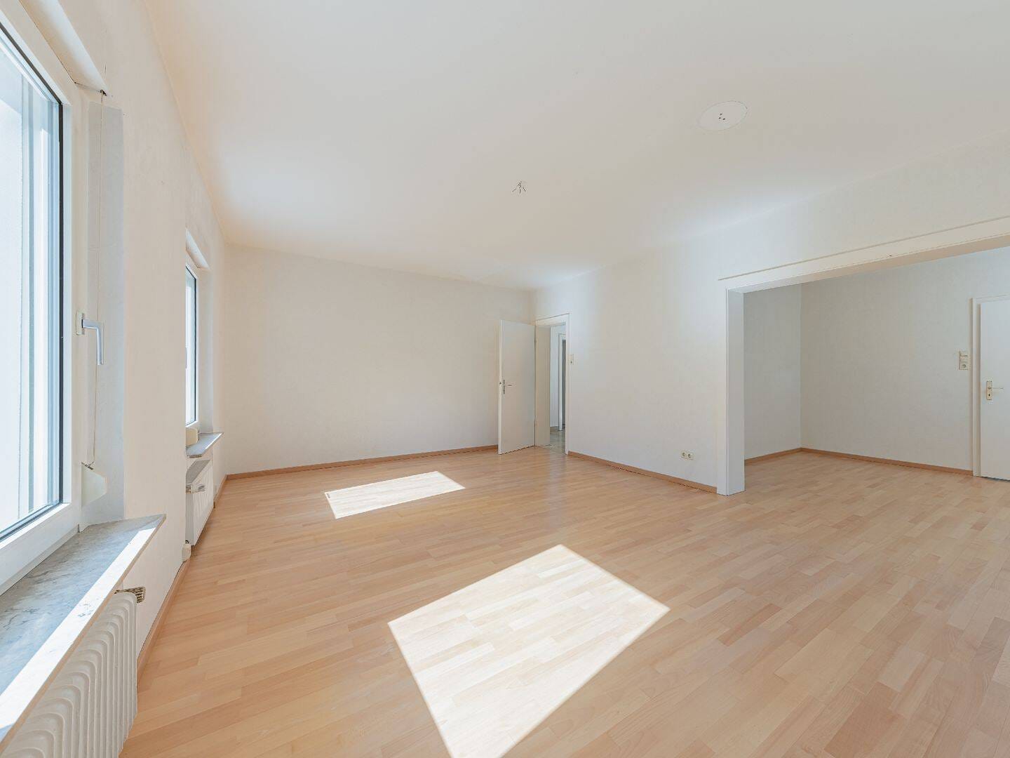Immobilie in Sprockhövel - Mit Erbpacht: Familienfreundliches Einfamilienhaus mit Balkon, Terrasse  und  Garage in beliebter Lage! - Bild 2