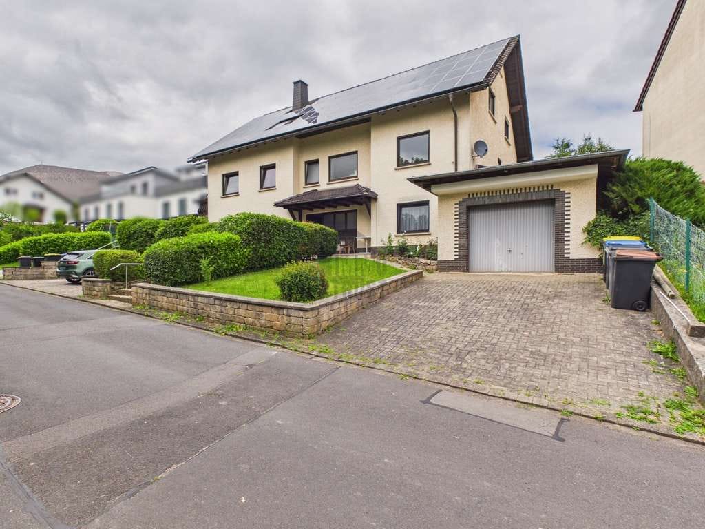 Immobilie in Neuhof - SELBST BEWOHNEN ODER ALS ANLAGE ? SIE ENTSCHEIDEN ! SOLIDE SUBSTANZ - TOLLE LAGE - MIT MIETEINNAHMEN - Bild 4