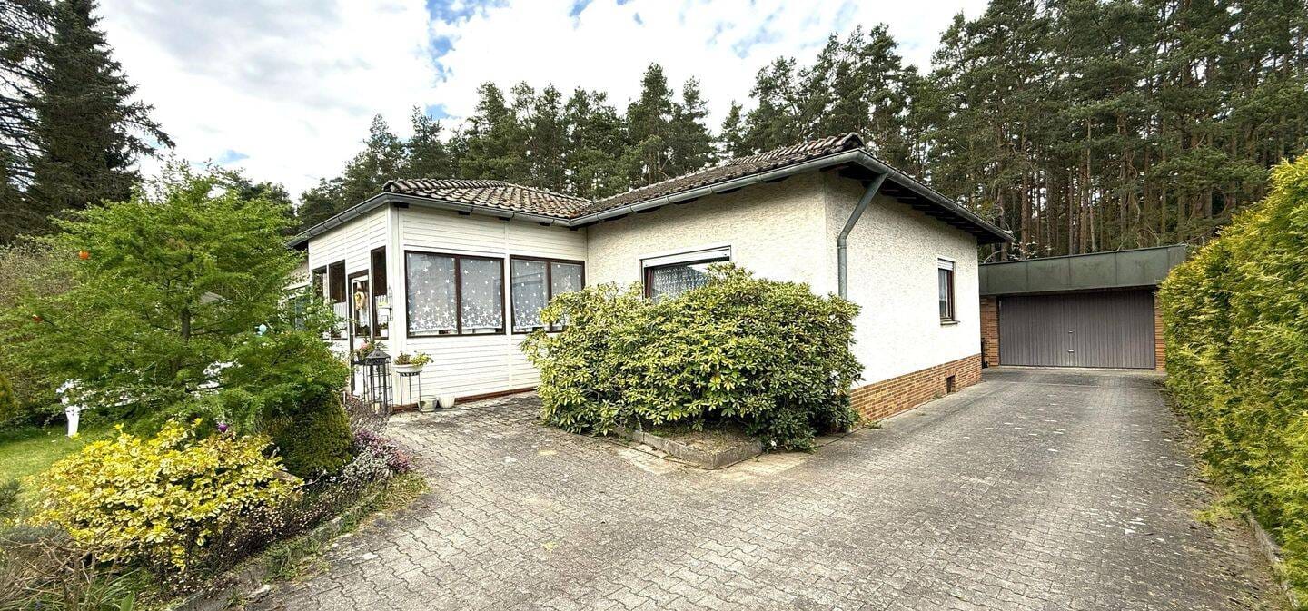 Immobilie in Wernberg-Köblitz - Großzügiger Bungalow auf tollem Grundstück - Bild 0