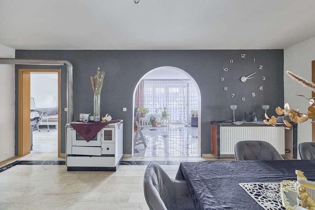 Immobilie in Schömberg - Solide Kapitalanlage mit Charme – modernisiertes Mehrfamilienhaus in ruhiger Lage von Schömberg - Bild 3