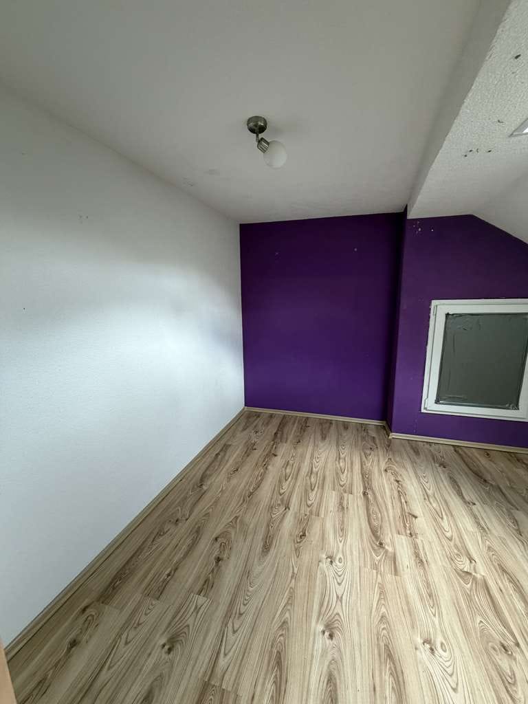 Immobilie in Rehlingen-Siersburg - Charmantes Einfamilienhaus mit Garage und Stellplatz - Bild 3