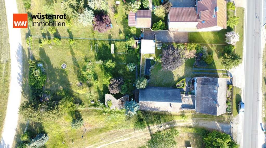 Immobilie in Doberlug-Kirchhain - Gepflegtes Familienidyll mit großem Garten, Nebengelass und moderner Wärmepumpe - Bild 2