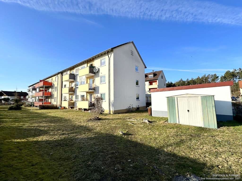 Immobilie in Roth - Glücksgriff für Anlager: 
6-Familienhaus in Roth - Bild 0