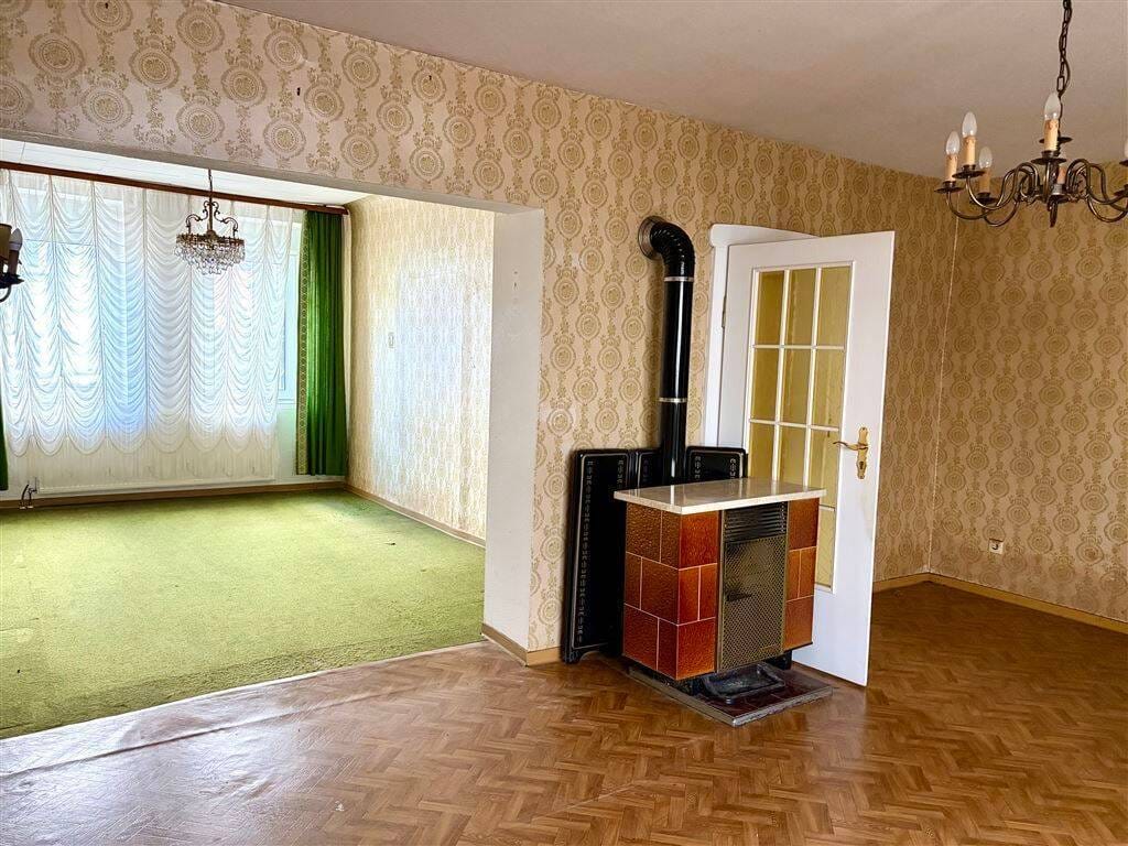 Immobilie in Saarwellingen - Saarwellingen-OT: 1 Fam.-Haus mit Garten in ruhiger Lage - Bild 2