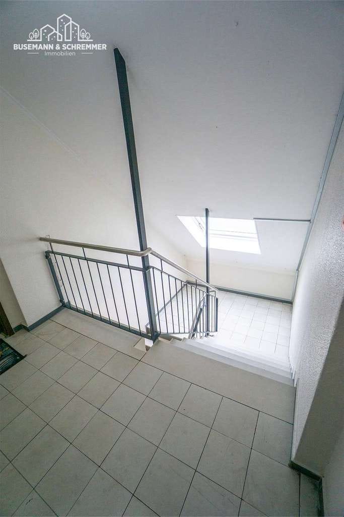 Immobilie in Langenhagen - Dachgeschosswohnung mit gemütlicher Dachterrasse in Langenhagen - Bild 2
